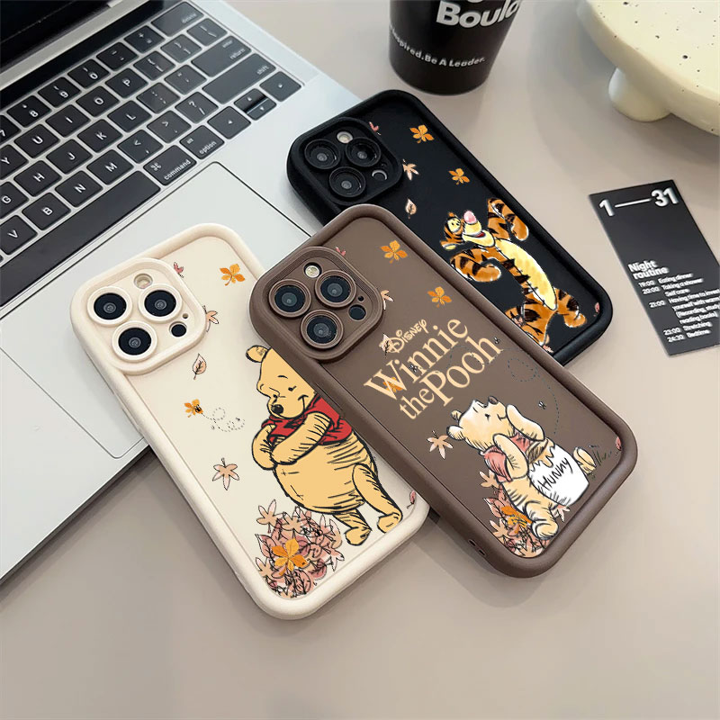 Autumn Winnie The Pooh Leaves  - Phone Cases Iphone 15 Pro Max 리뷰 및 가격